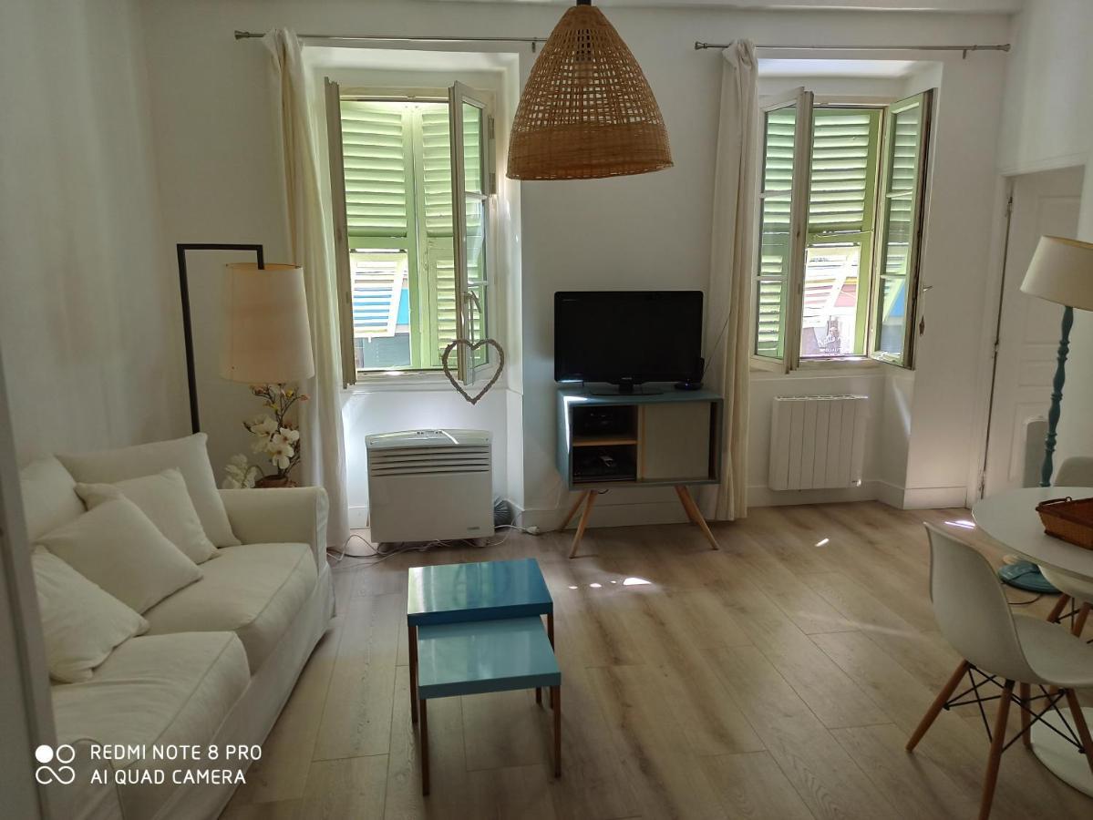 Joli Appartement Nicois En Bord De Mer Ница Екстериор снимка